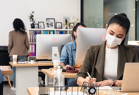 乾燥しがちなオフィスでも加湿＋空気対策